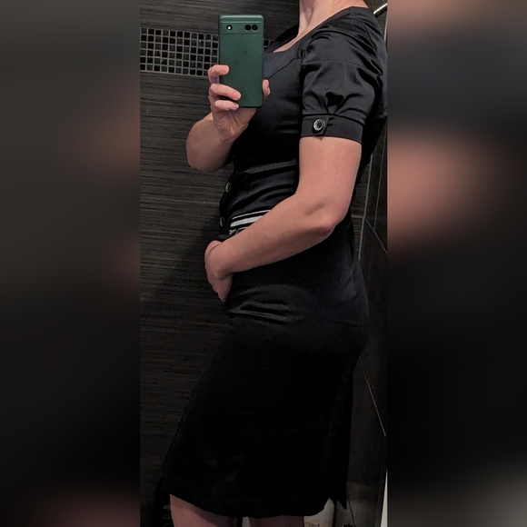 Buttoned pencil dress - Picture 3 of 7